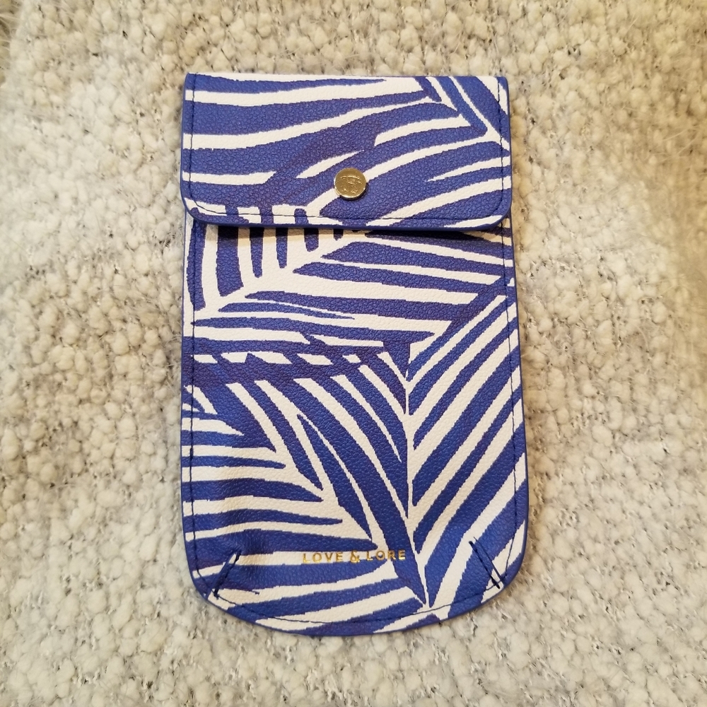 Love & Lore Tropical Blue Eyeglass Sleeve
